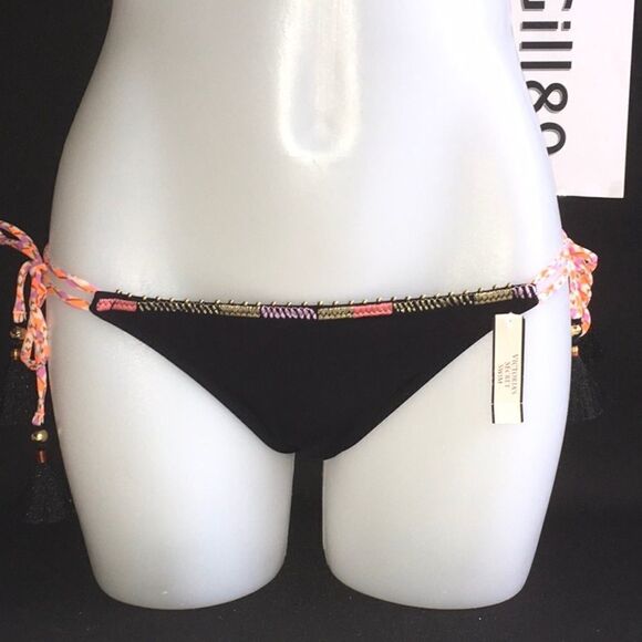 🆕New Victoria’s Secret “THE CLASSIC” - Picture 4 of 8